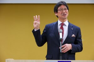 講評|伊坂忠夫審査委員長