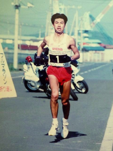 1995年1月、館山若潮マラソンに出場し2時間20分23秒(大会新)で優勝 写真提供:安田享平氏