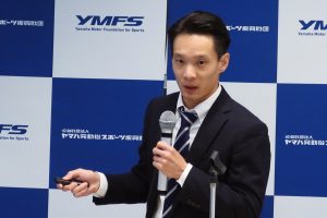 胡暁越(研究)