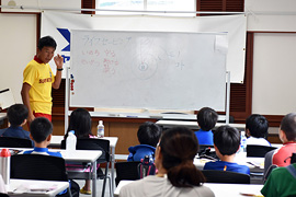 事故現場に遭遇した時にとるべき行動の基本を学ぶ