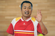 奥さんと一緒にコーチを務める安倍冨士男さんは盛岡市内の私立女子中学校の英語教諭。震災後、4カ月ほど経ってようやく練習の再開にこぎ着けた時には、「スポーツっていいな、夢があって」と涙がこぼれるほど嬉しかったそうです