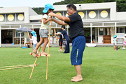 子どもたちは園長先生が大好き!「自由時間は私自身、なるべく園庭に出て、子どもたちの安全を見守るように心がけています」(藤原園長)